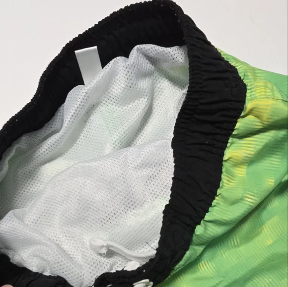 Wippette Boys Size 7 Swim & Beach 2-PC Set| Top & Trunk - Picture 9 of 10